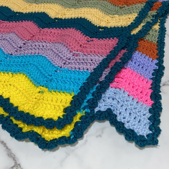 Handmade Crochet Ripple Stripe Lap Blanket Size 54"x43" Vintage Look Blanket - Picture 8 of 17